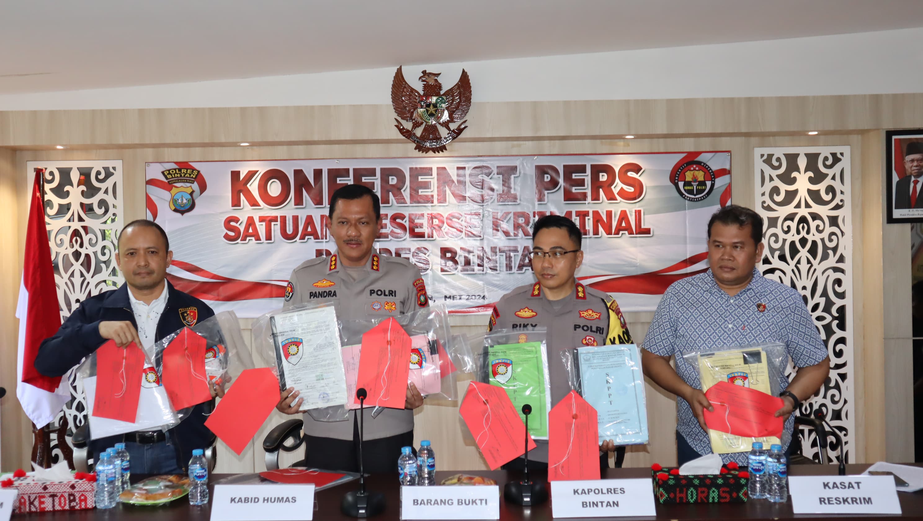 Kasus Pemalsuan Surat Terus Berlanjut, Polda Kepri Lakukan Konferensi Pers