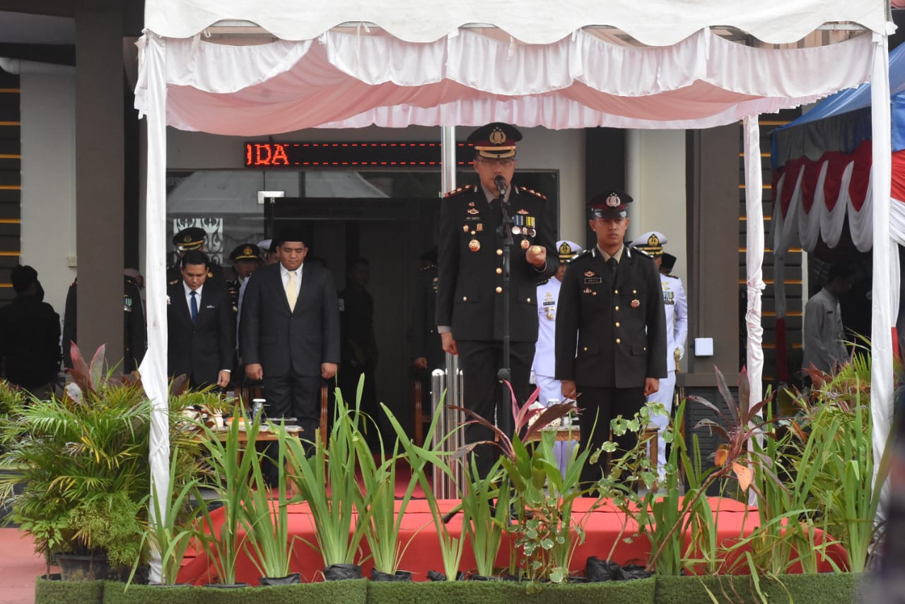 Kapolres Bintan Pimpin Upacara Peringatan Hari Bhayangkara Ke-78 Tahun 2024, Berikan Penghargaan Kepada Masyarakat dan Personel