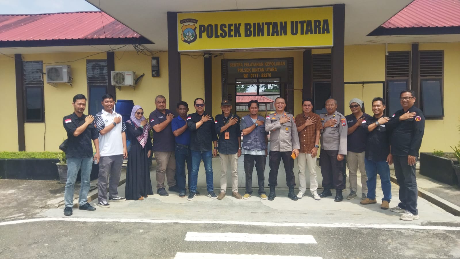 Harapkan Pilkada Damai di 3 Kecamatan, Kapolsek Bintan Utara Silaturahmi Dengan Seluruh Panwascam