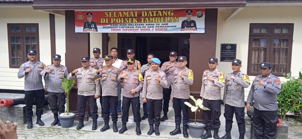 Kapolres Bintan Kunjungan Kerja Ke Polsek Tambelan, Personel Jangan Melakukan Tindakan Mencoreng Institusi.
