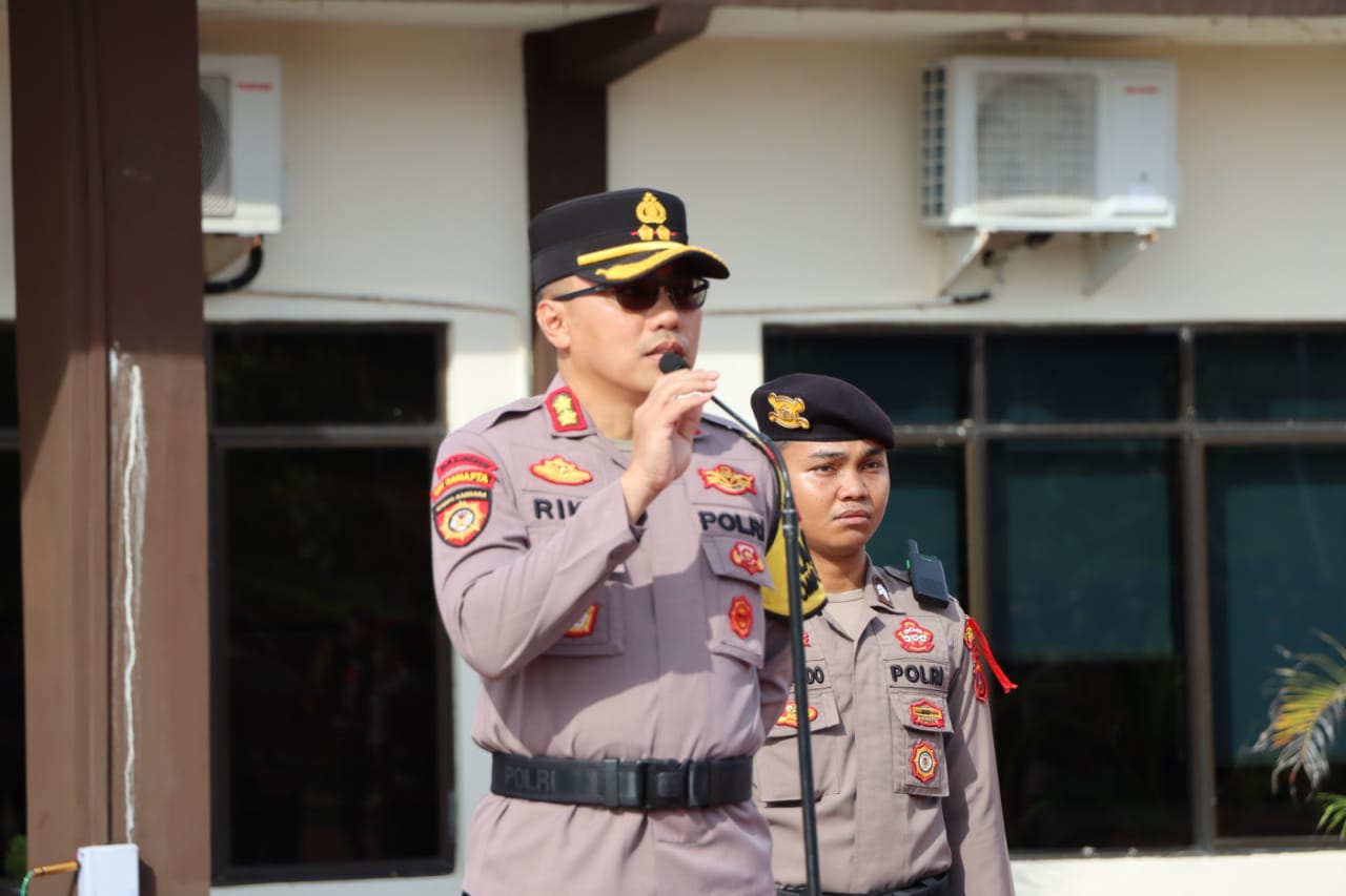 Kapolres Bintan Pimpin Apel Pergeseran Pasukan Pengamanan TPS Pilkada 2024.