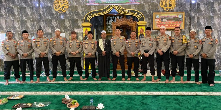 Peringatan Isra Miraj, Wakapolres Bintan Mengajak Tingkatkan Kualitas Ibadah dan Kinerja Sebagai Abdi Negara