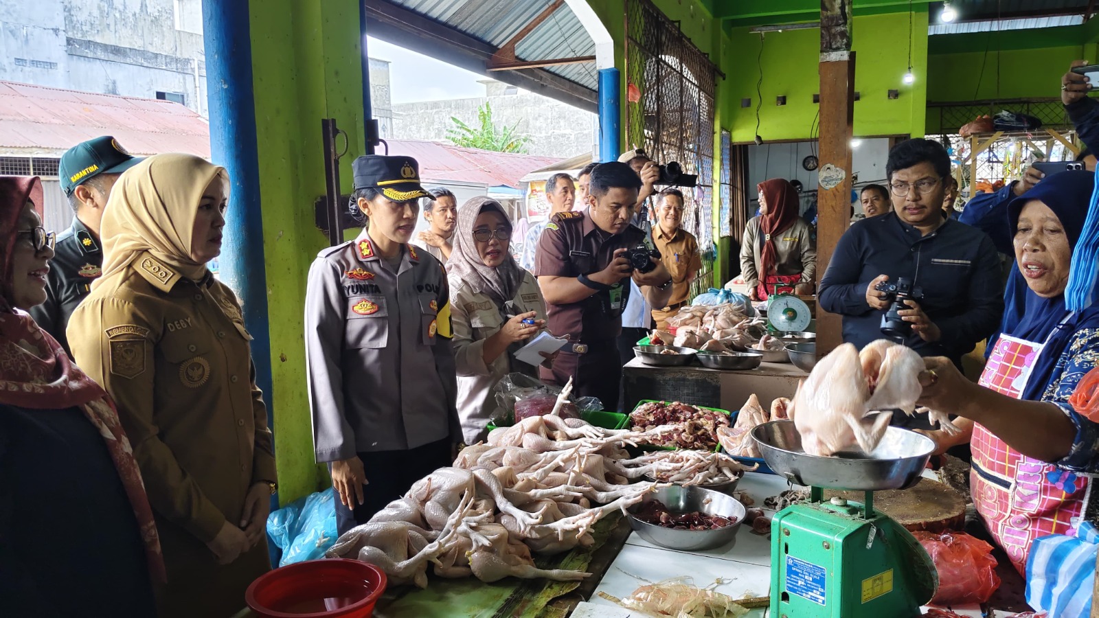  Jelang Ramadhan, Kapolres Bintan Bersama FKPD Cek Harga Sembako